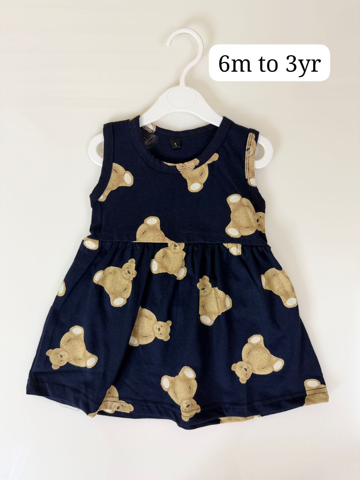 Breathable sleeveless frocks for kids