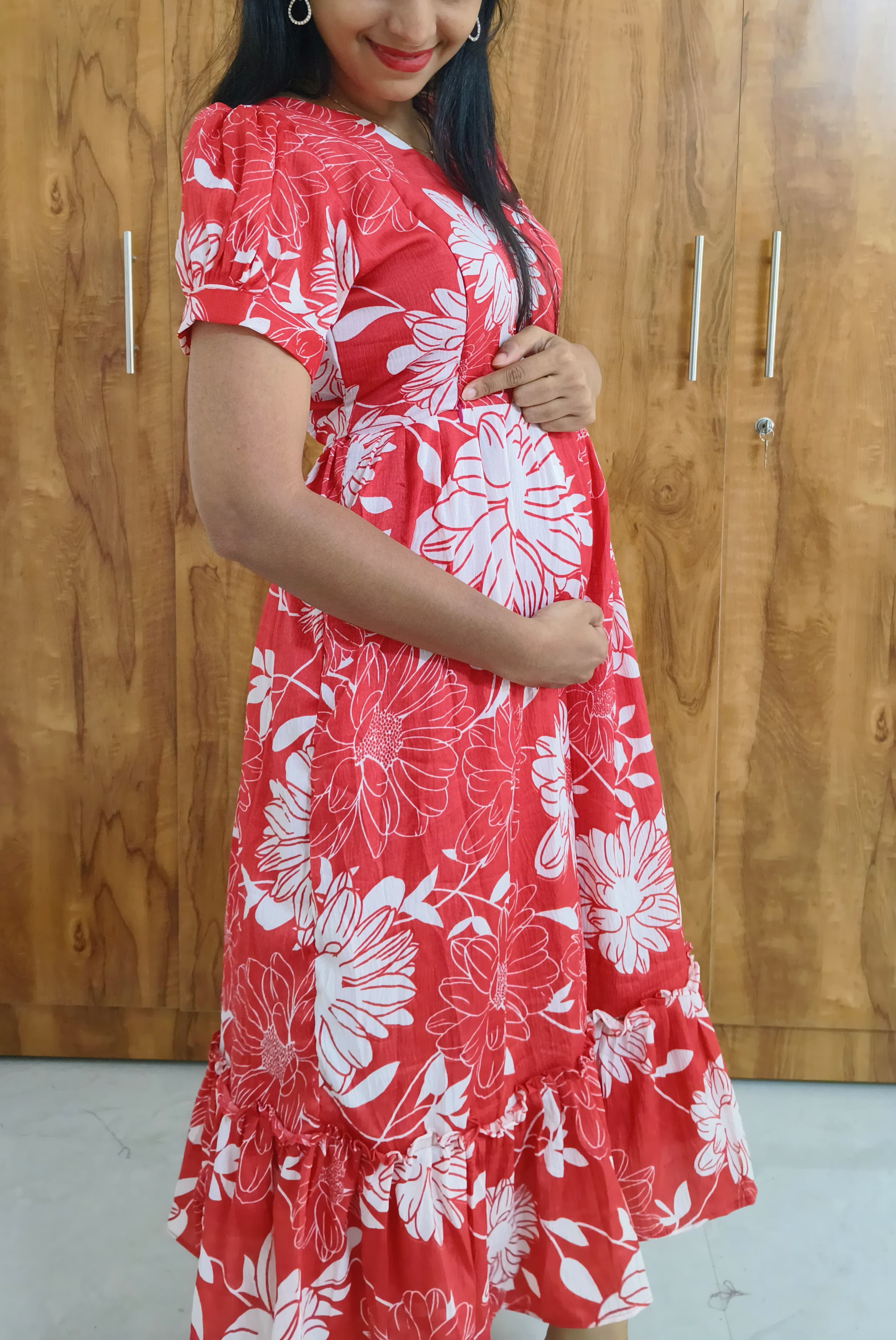 Anbarasi: Delta Premium Flared Feeding Gown with Crepe Lining – M to XXL
