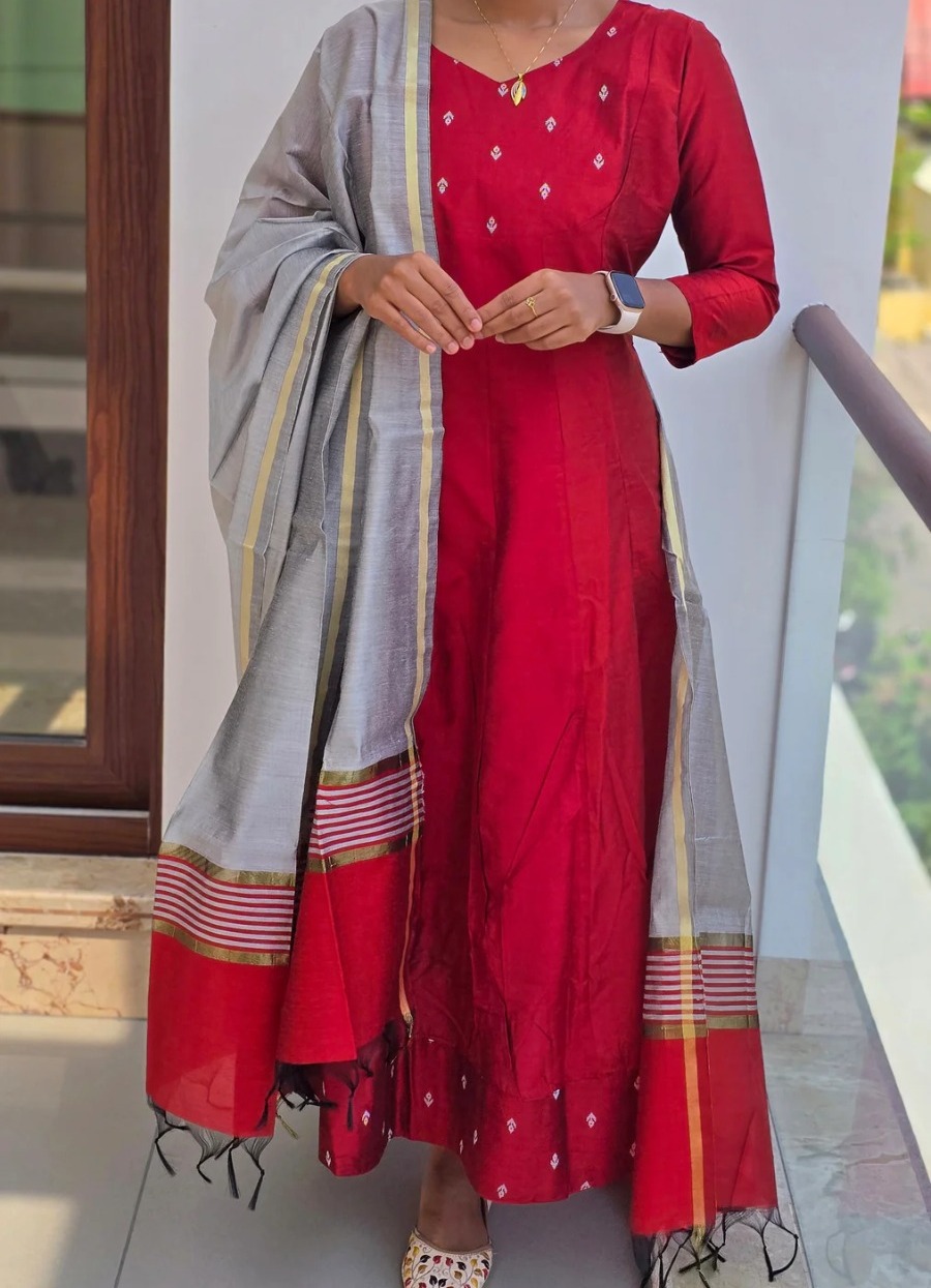 Anbarasi: Silk cotton salwar set kurti & dupatta