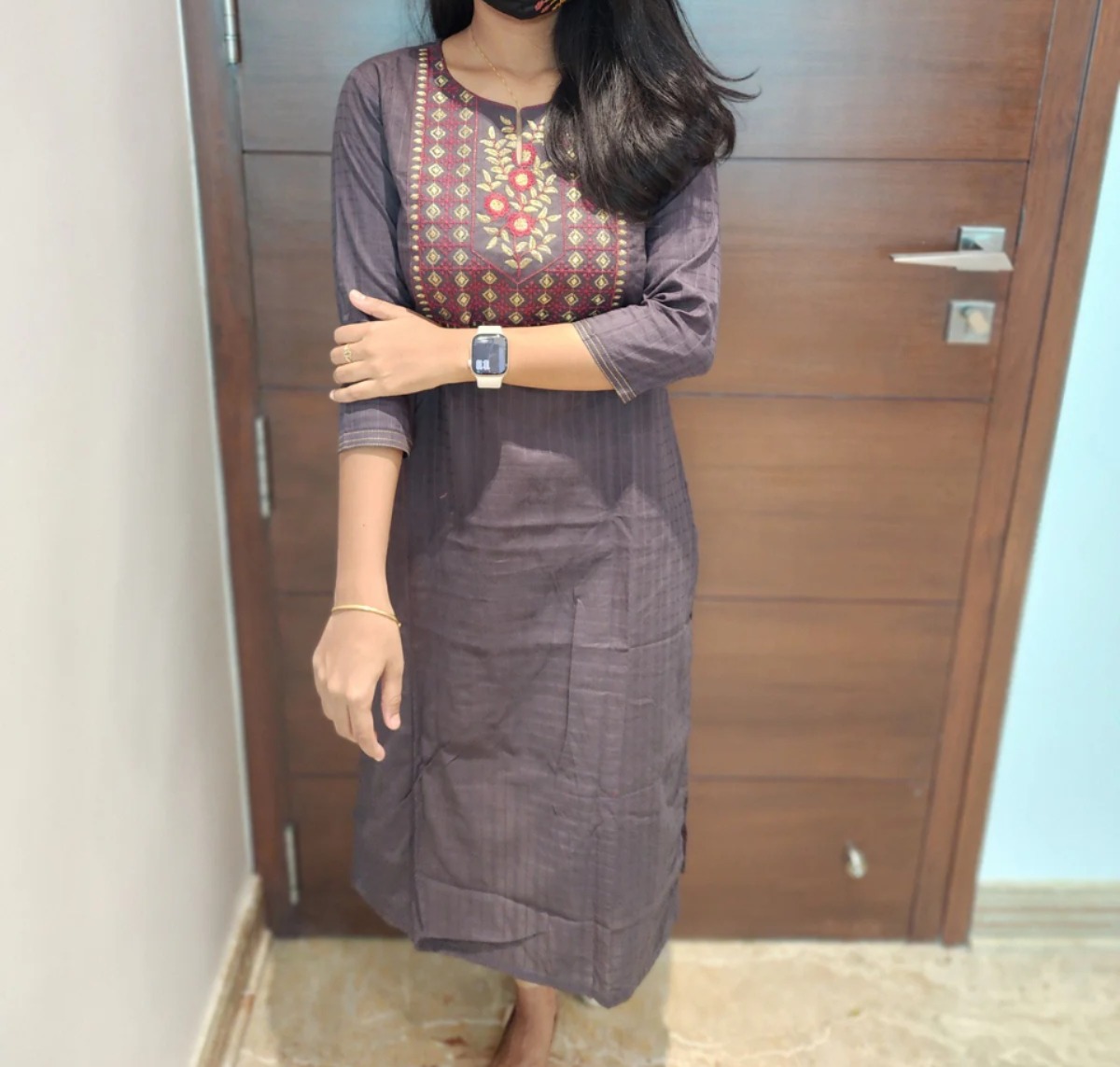 Anbarasi: Rayon Straight cut kurtis 