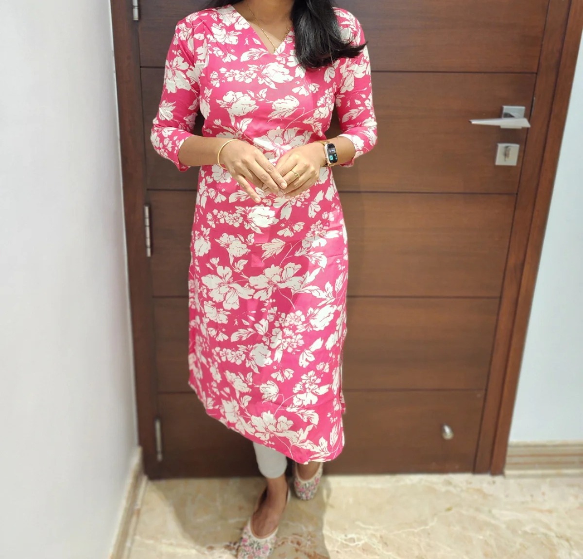 Anbarasi: Rayon Straight cut kurtis 