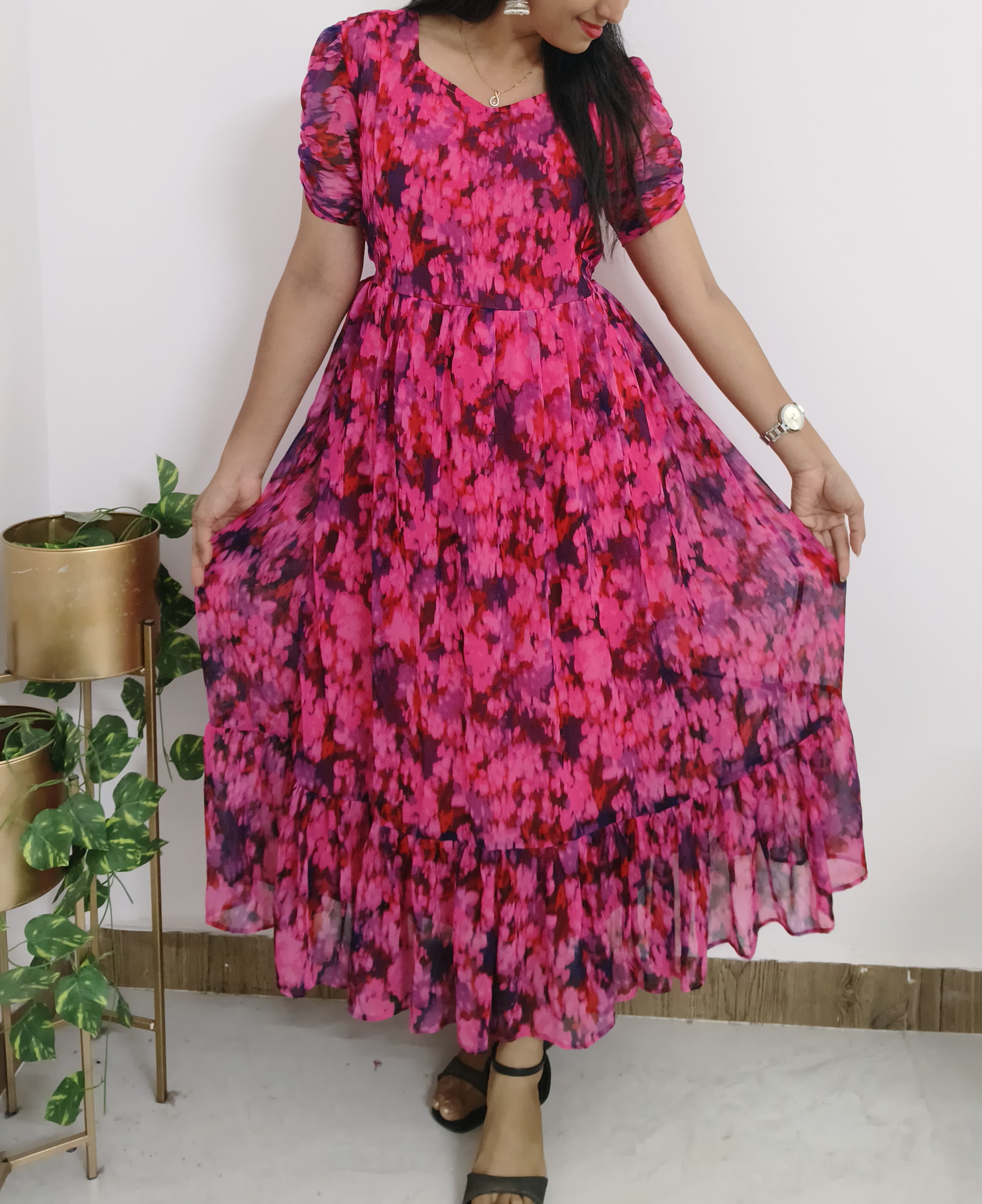 Anbarasi: Aarral Chiffon Flared Feeding Gown – Stylish Nursing Dress with Pockets