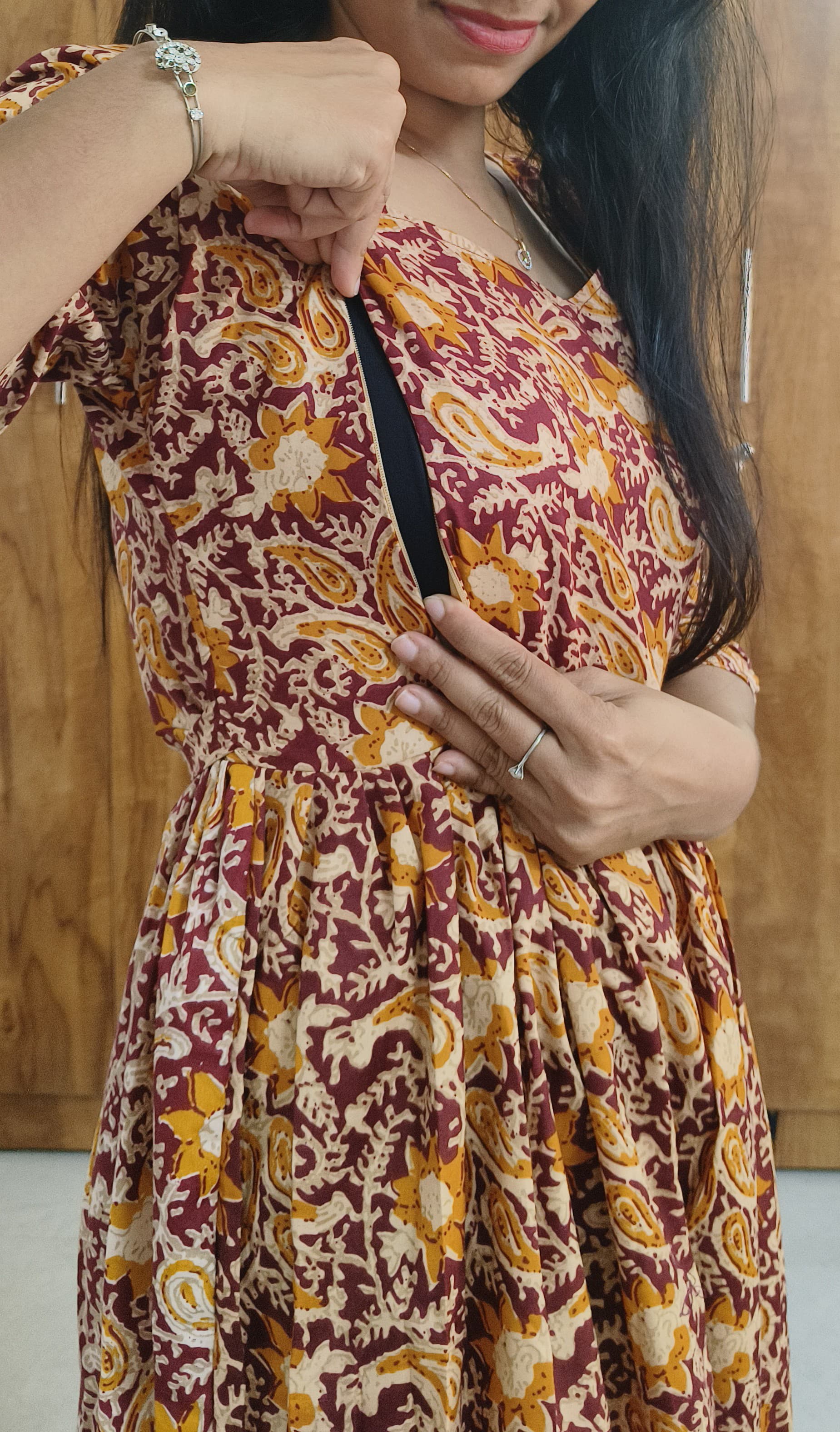 Anbarasi: Cotton kalamkari print 2 tier feeding dress