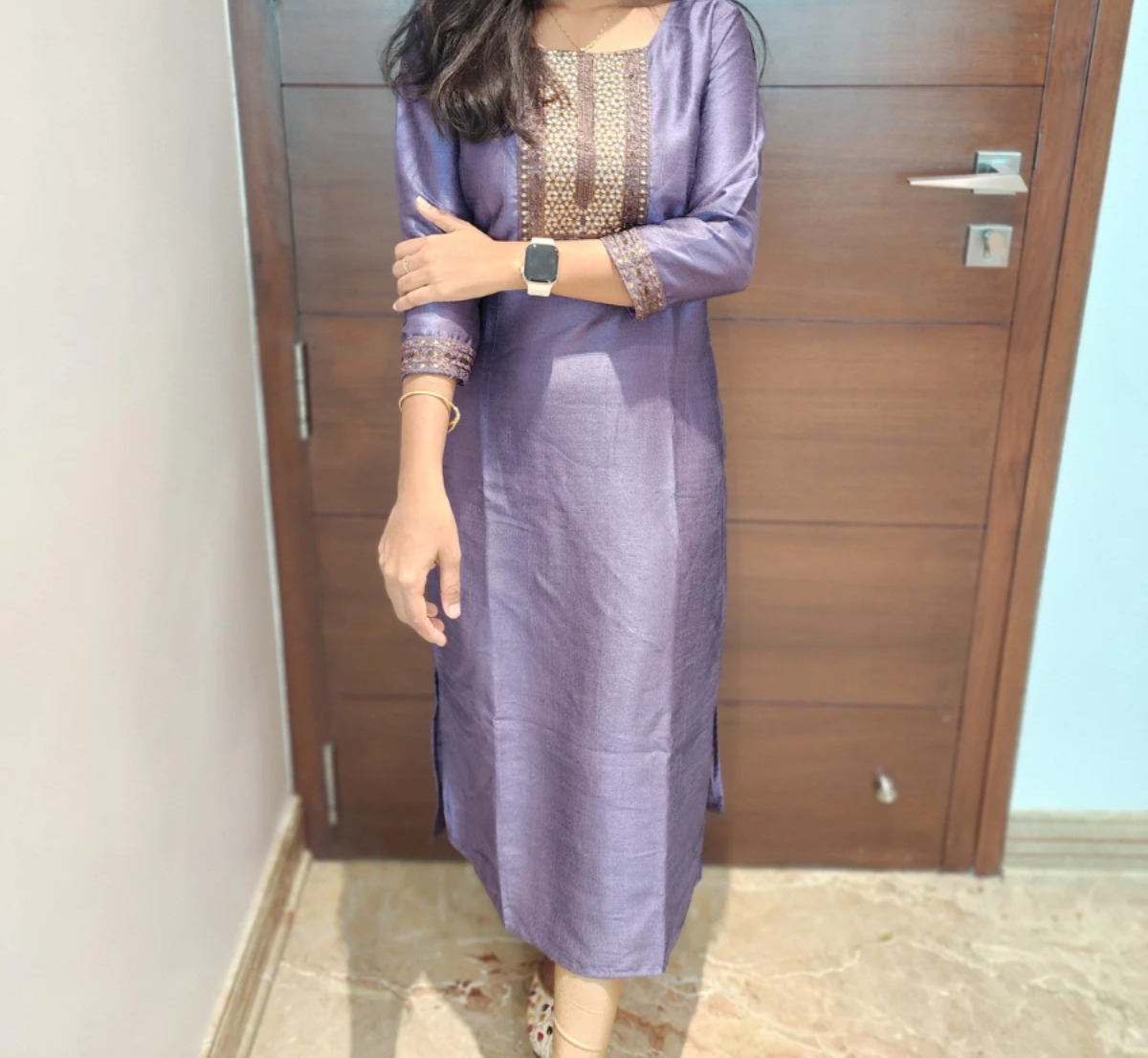 Anbarasi: Vichitra silk straight cut kurti 