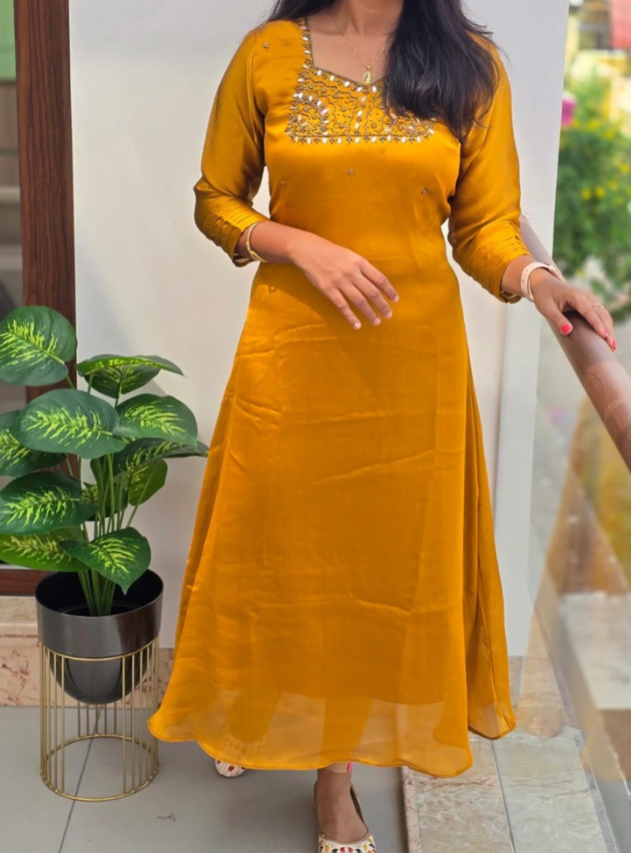 Anbarasi: Elegant A-Line Satin Chiffon Dress with Crepe Lining – 46-Inch Length, 3/4 Sleeves, Sizes S to XXL