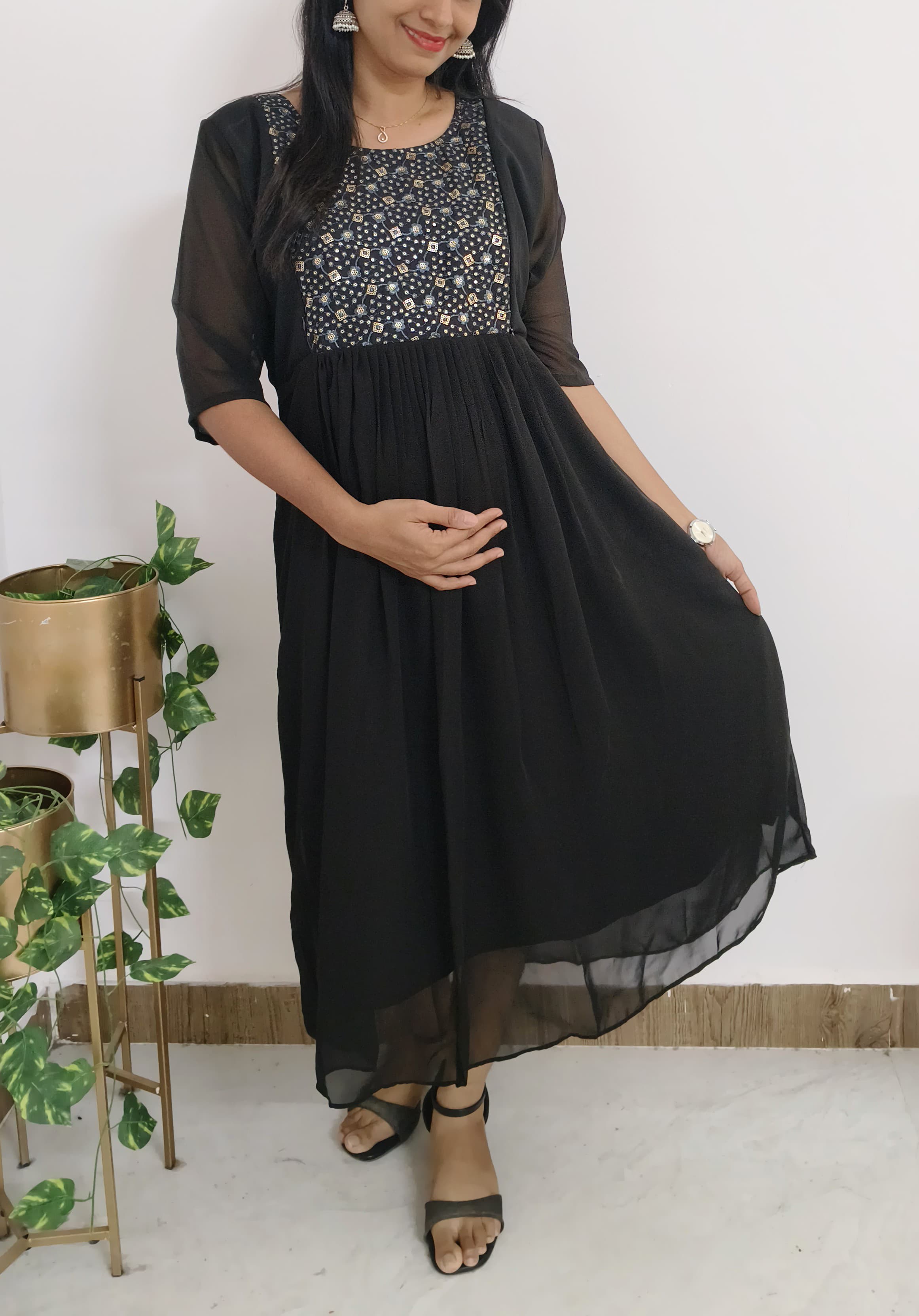 Anbarasi: Georgette Feeding Dress with Full Lining & Hidden Zips – Aarral Maternity