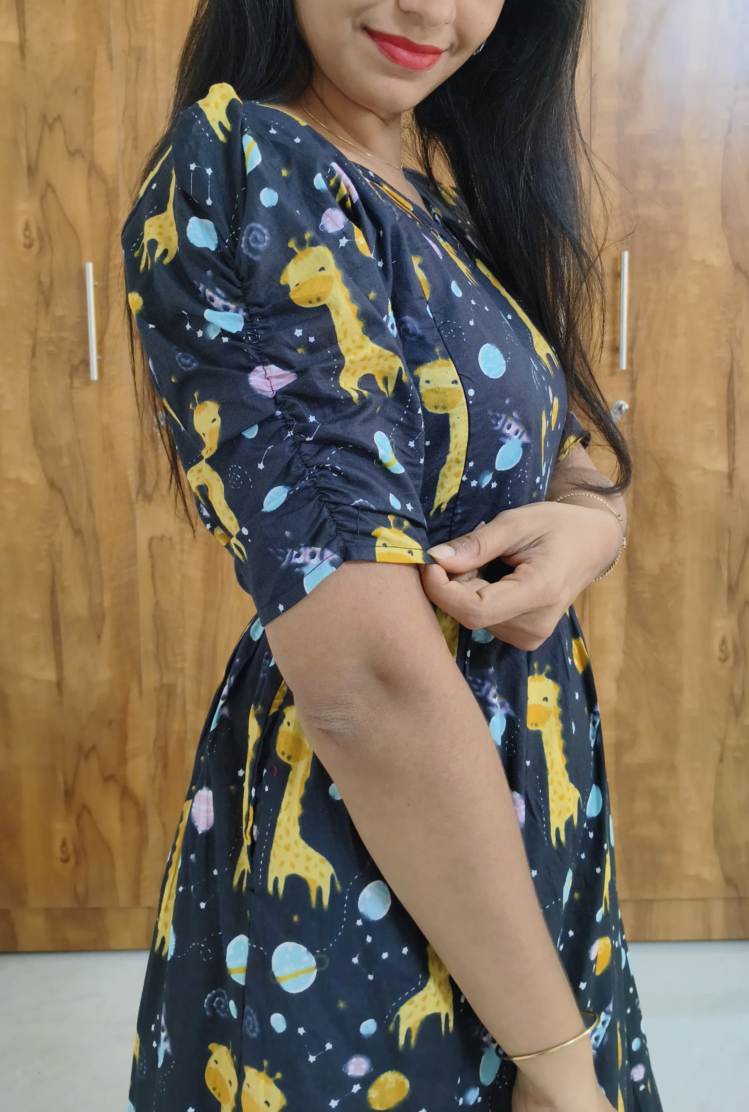 Anbarasi: Cotton cambric premium stylish feeding dress