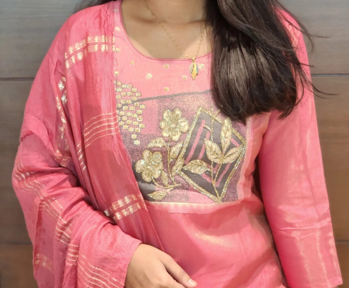 Anbarasi: Aarral Roman Silk Salwar Set with Lining | Kurti, Pant & Dupatta Dress