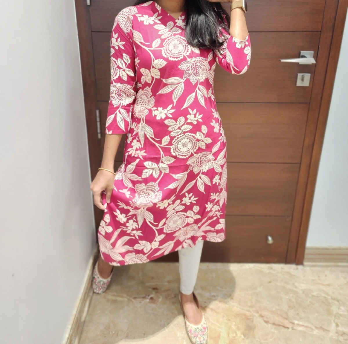 Anbarasi: Rayon Straight cut kurtis 