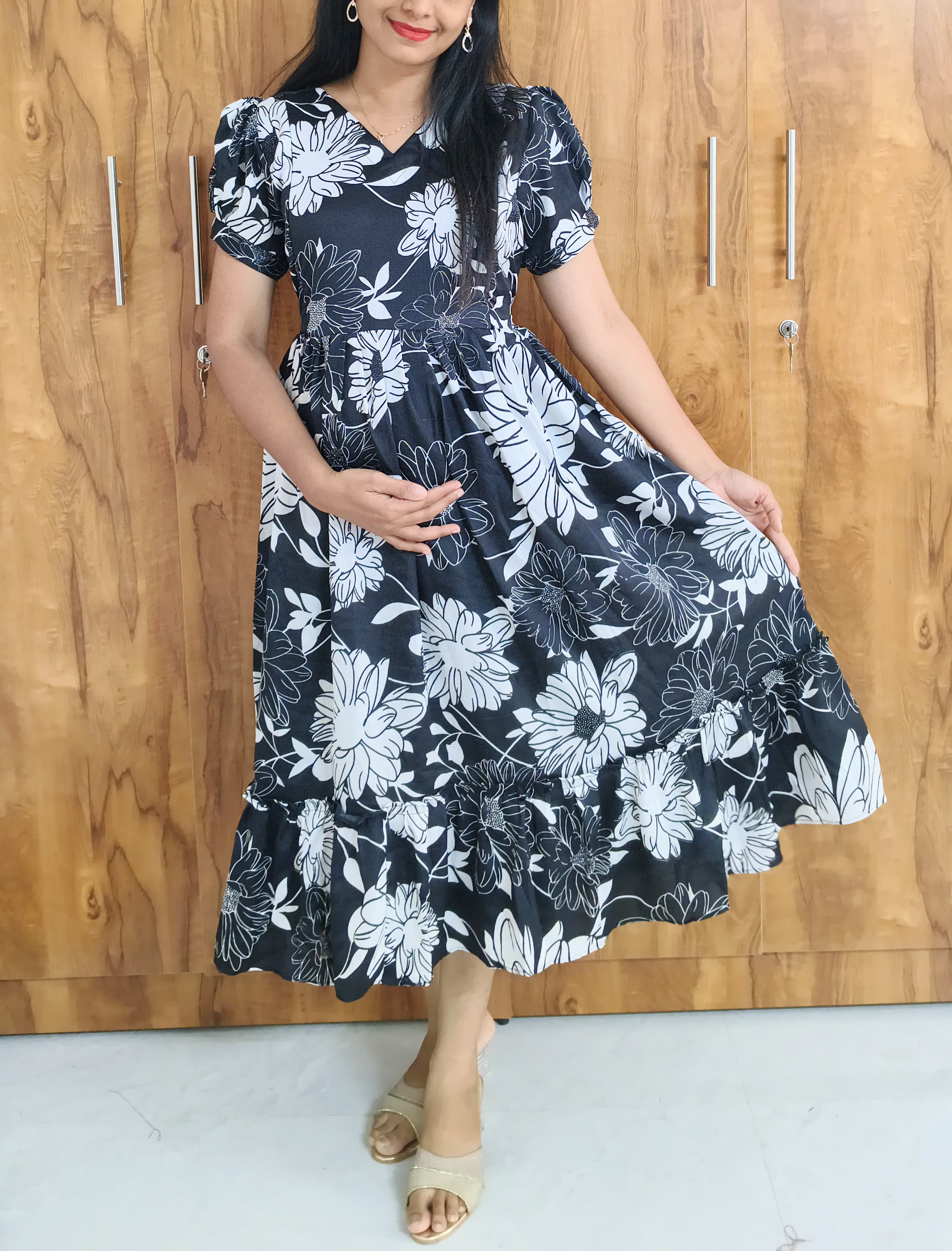 Anbarasi: Flared Crushed Delta Feeding Gown with Crepe Lining – M to XXL