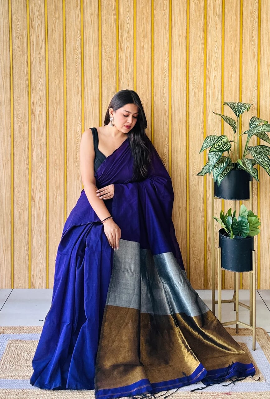 Pure soft mul cotton saree with jari pallu