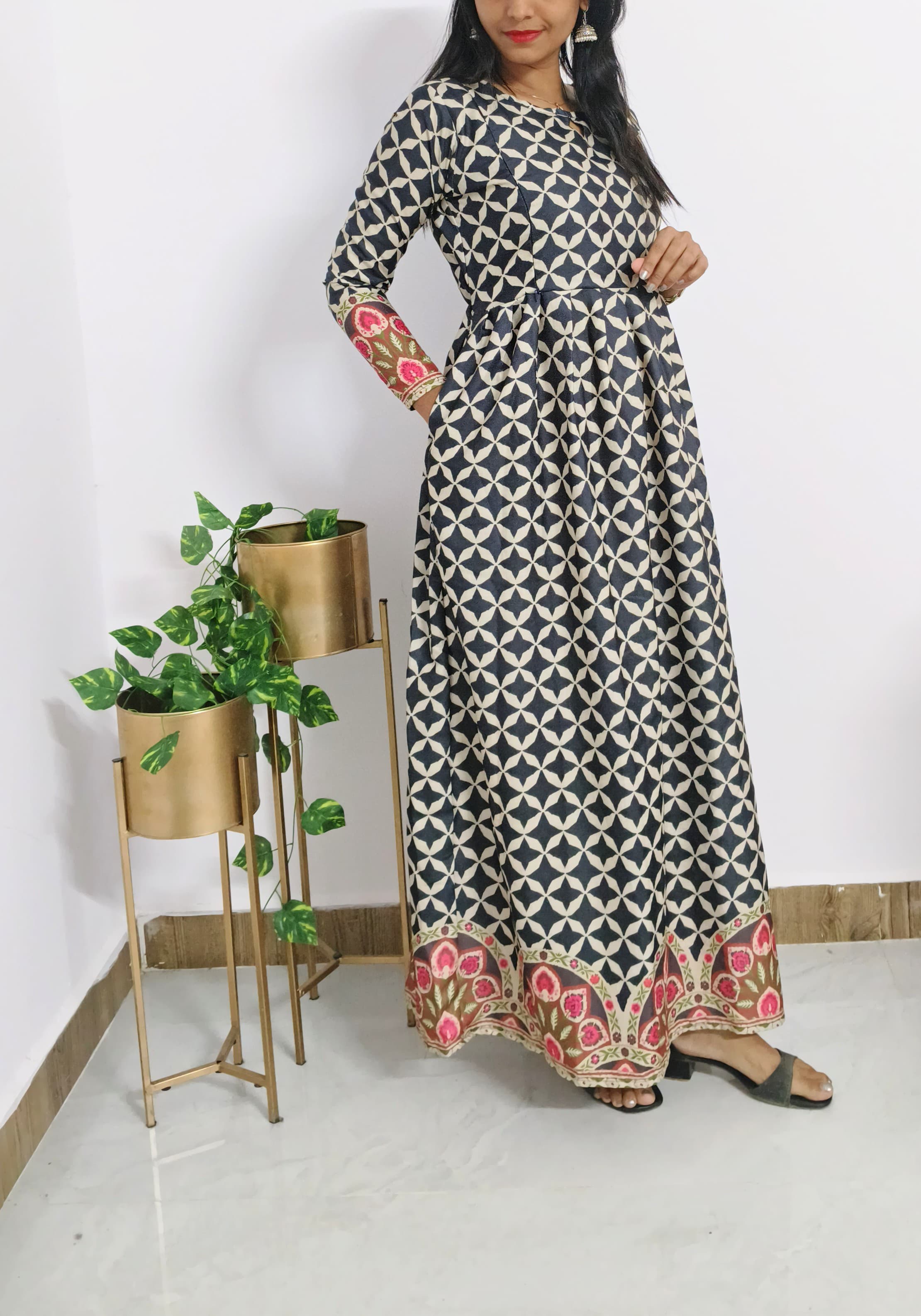 Anbarasi: Cotton Rayon maternity and feeding kurti