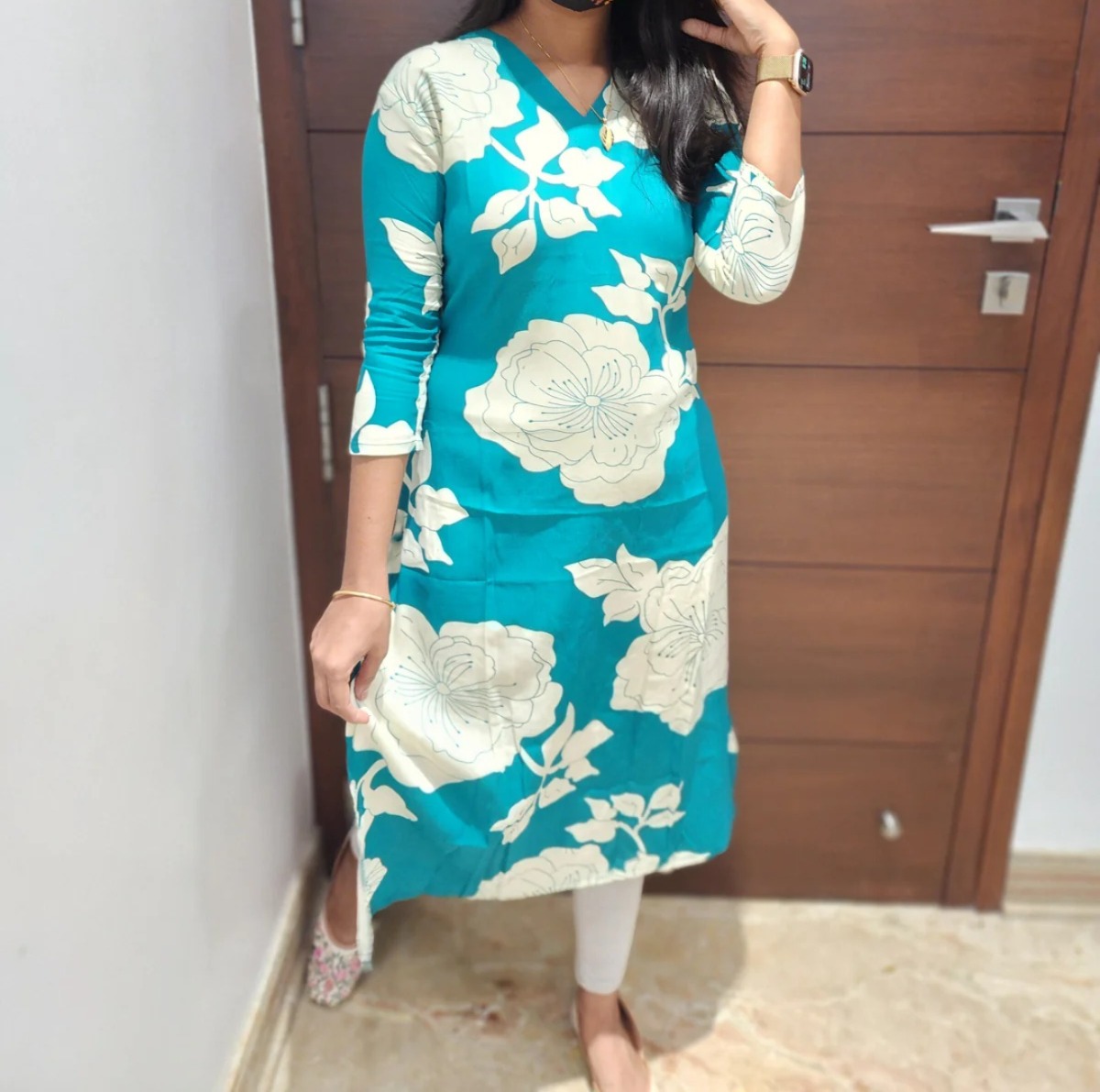 Anbarasi: Rayon Straight cut kurtis 