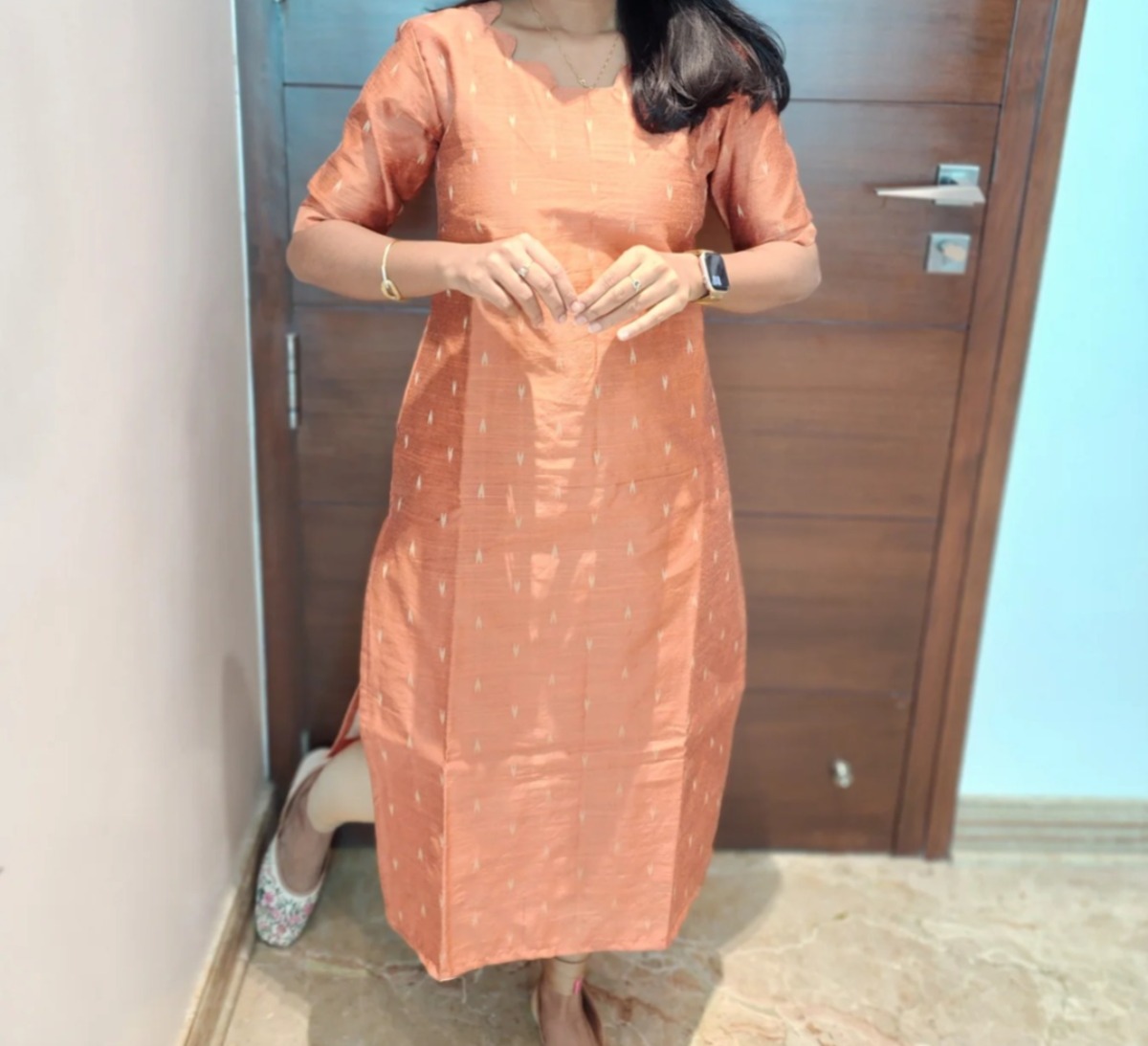 Anbarasi: Raw Silk Straight Cut Kurti with Lining – Elegant Ethnic Kurtis by Aarral