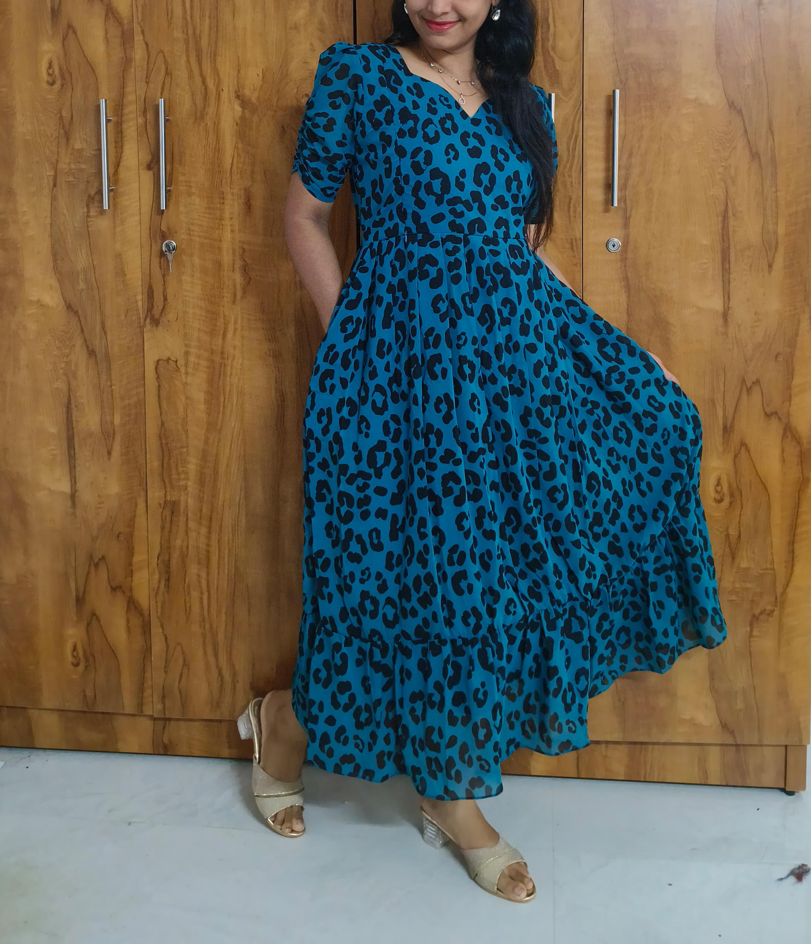 Anbarasi: Georgette dress with full lining crepe for maternity and feeding 