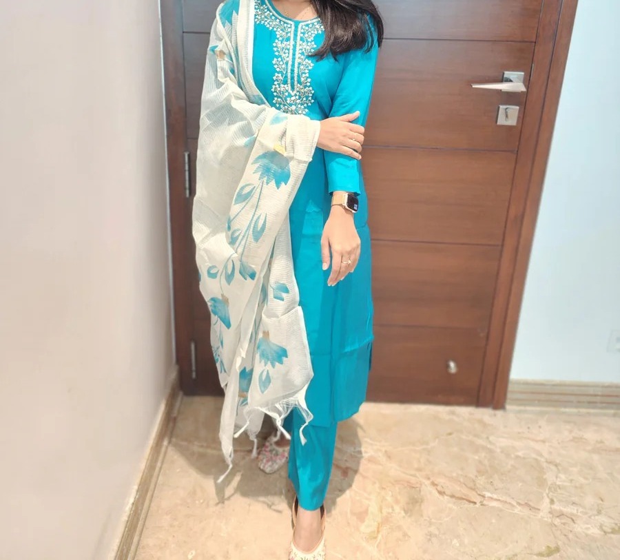 Anbarasi: Vichitra silk salwar set 