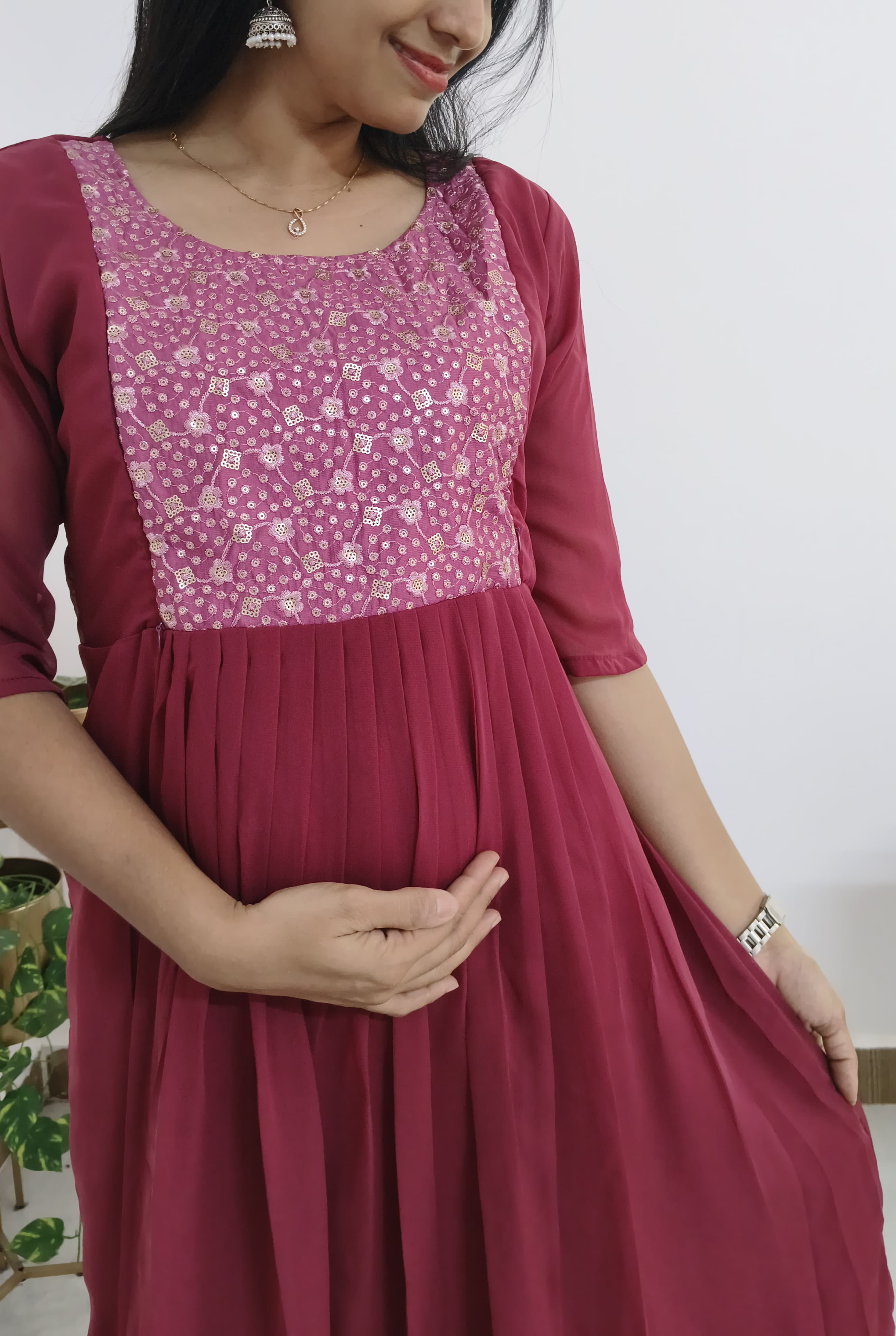 Anbarasi: Georgette Feeding Top with Full Lining & Invisible Zips – Aarral Maternity Wear