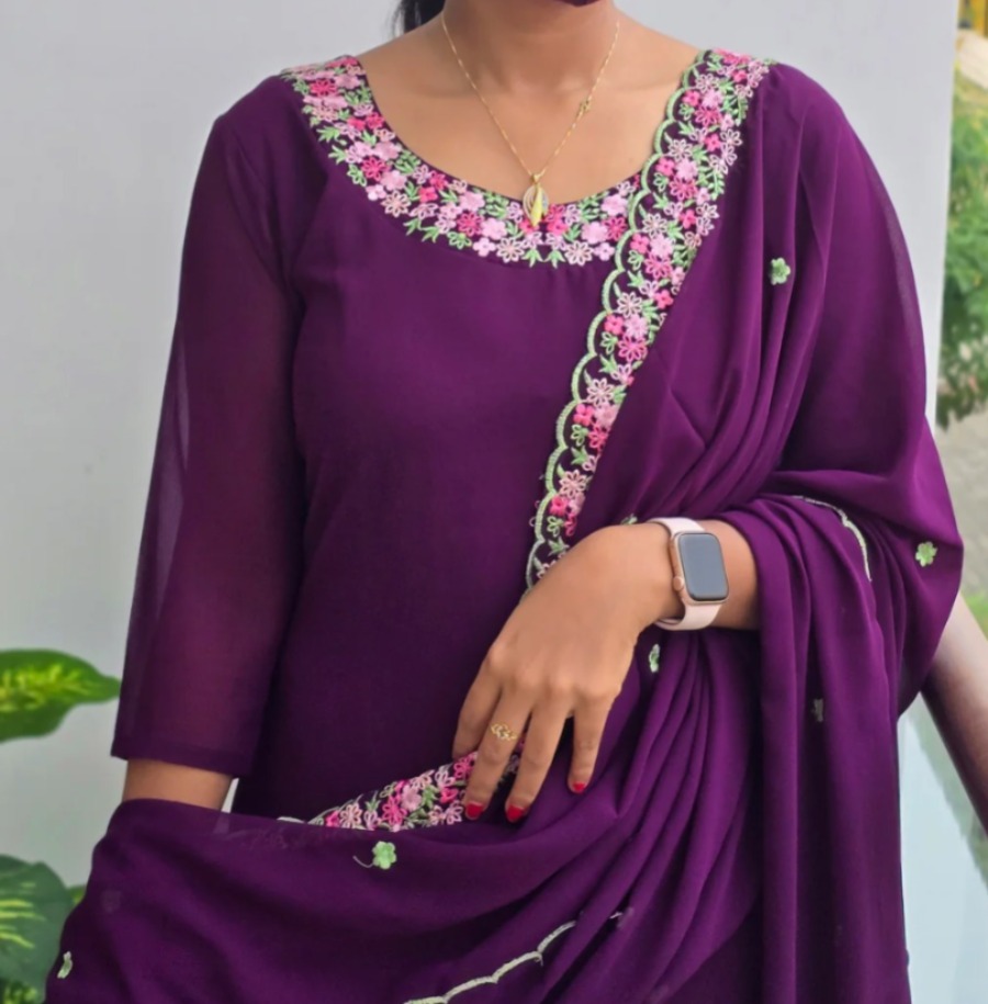 Anbarasi: Georgette salwar set floral 