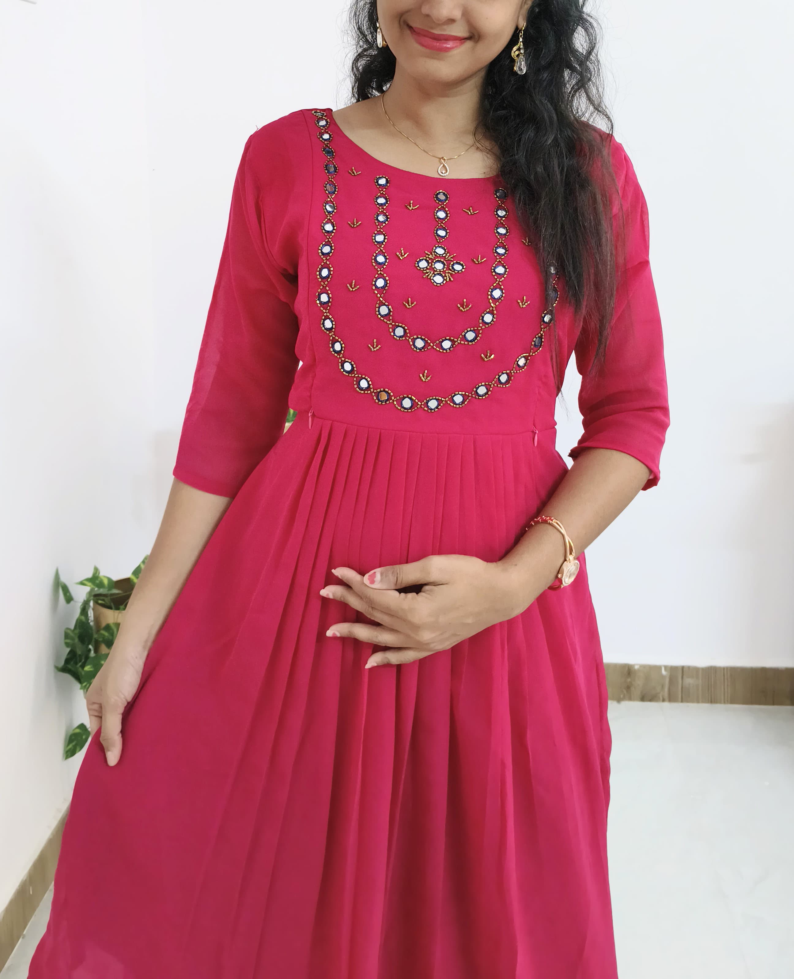 Anbarasi: Georgette Maternity Dress with Two-Side Invisible Zip - Comfortable, Feeding-Friendly Kurti (S to XXXL)