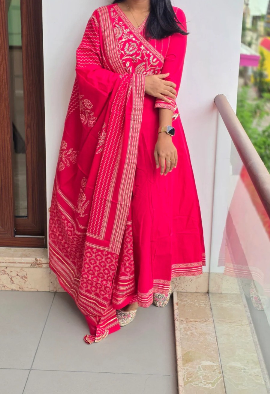 Anbarasi: Cotton salwar set 