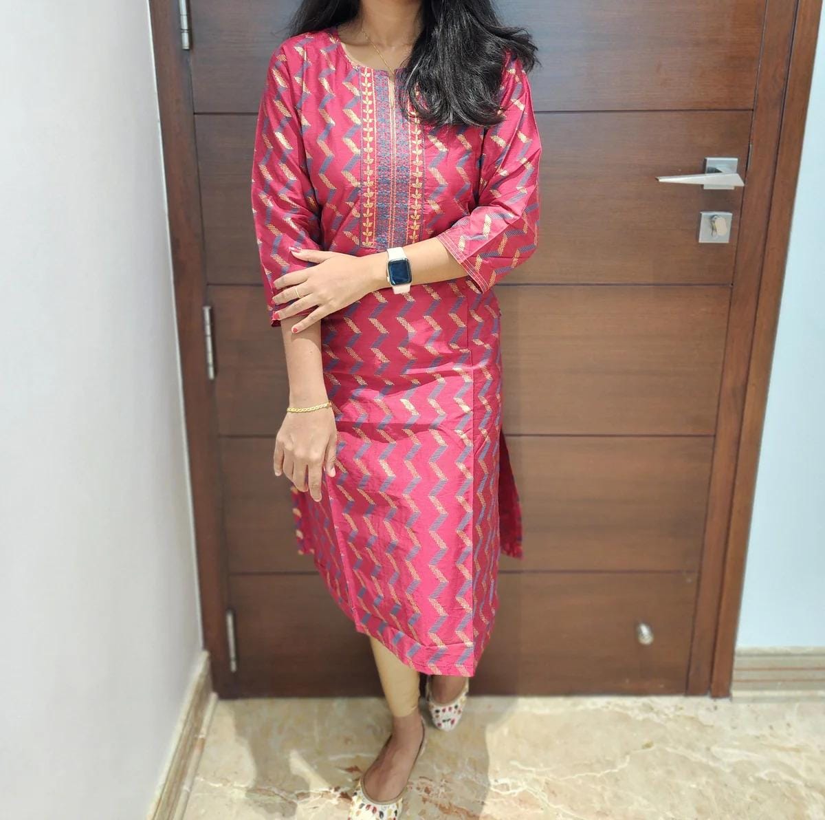 Anbarasi: Rayon Straight cut kurtis 