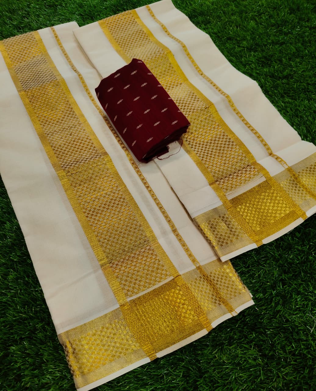 Setmundu jaquard temple border cotton set